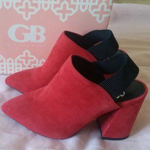 NWOT Giani Bini Pointy Toe Suede Heel Booties 5.5